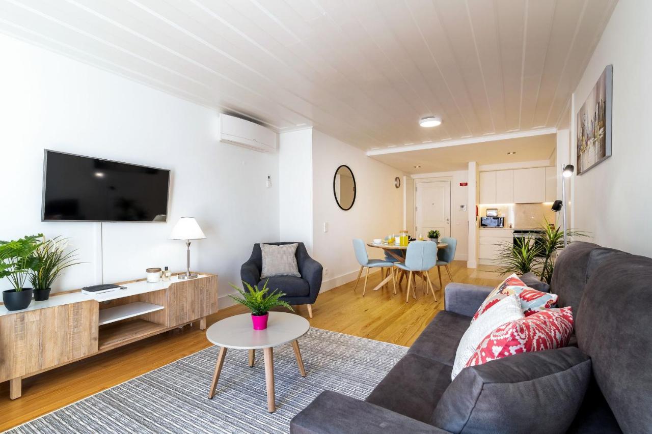 Amazing 1Bdr Apartment In Chiado By Lovelystay Lisboa المظهر الخارجي الصورة