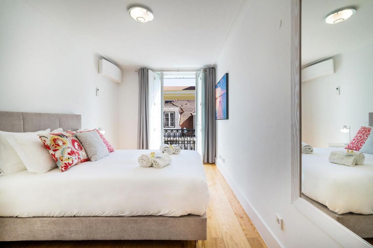 Amazing 1Bdr Apartment In Chiado By Lovelystay Lisboa المظهر الخارجي الصورة