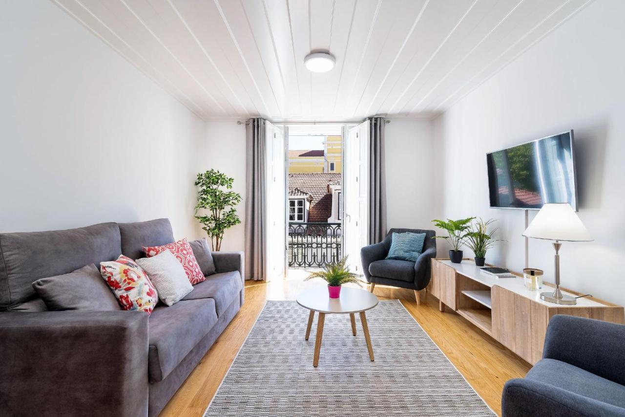 Amazing 1Bdr Apartment In Chiado By Lovelystay Lisboa المظهر الخارجي الصورة